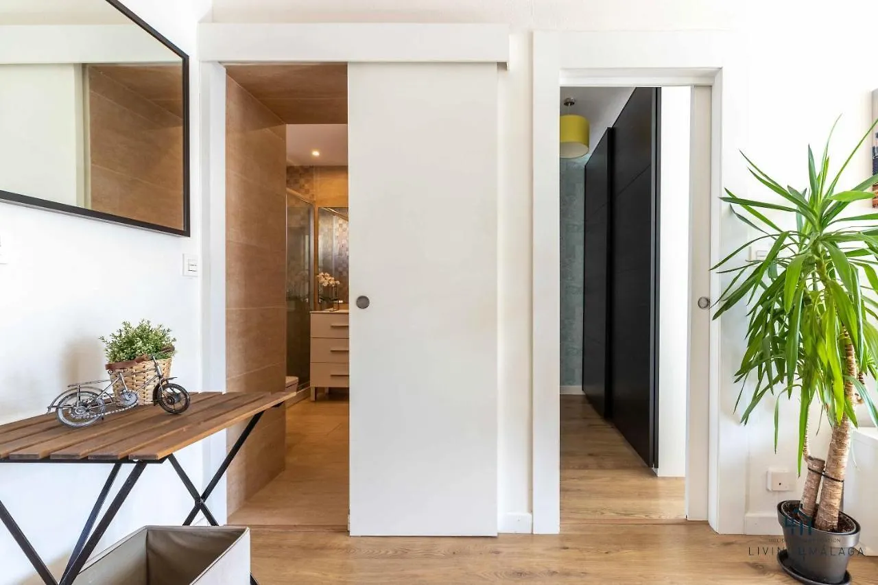 Apartamento en la Playa en Paseo Maritimo Málaga 0*,  España